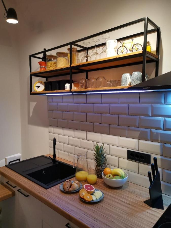 Novouredeni Apartman Marko Mundanije Exterior foto
